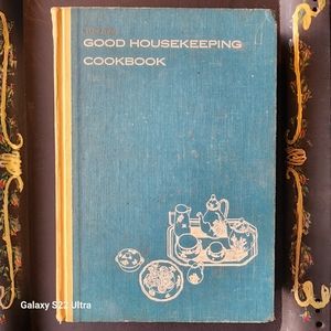 Vintage collectible the new good housekeeping cookbook